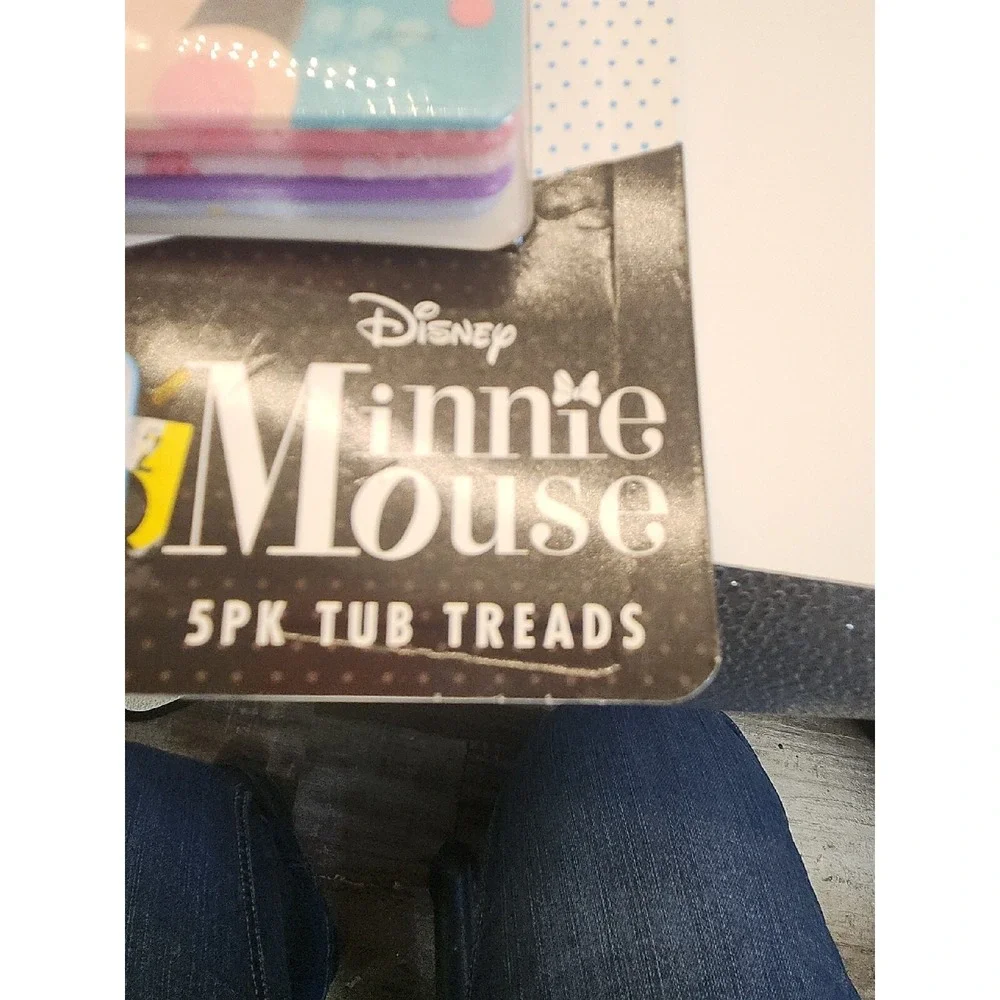 Disney Minnie Mouse Tub‎ Treads 5 pack Bathtub Non-Slip Treads Suction Cup Back
